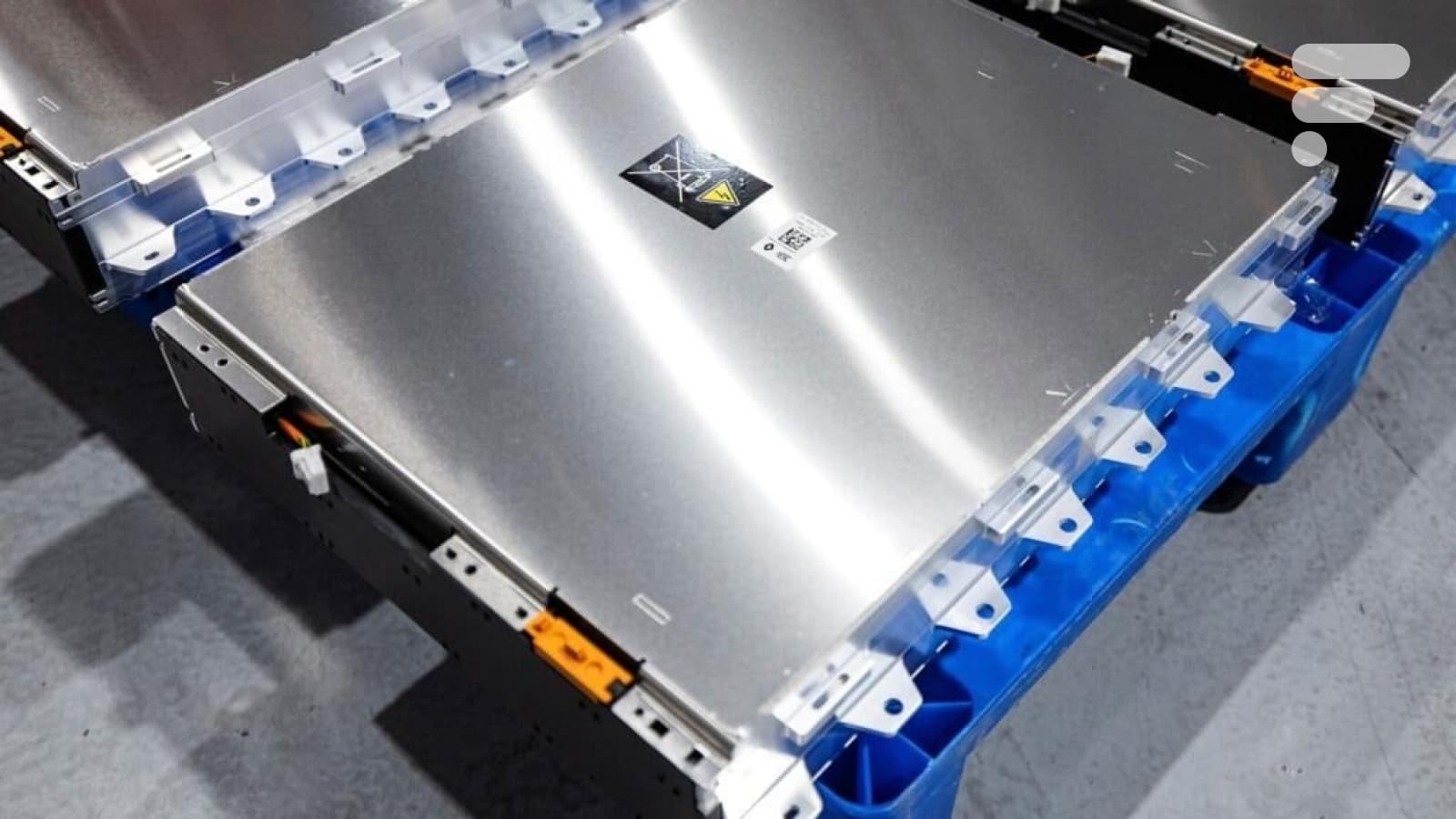 Renault 5 : quand Nicolas paie pour que des Chinois forment nos ouvriers