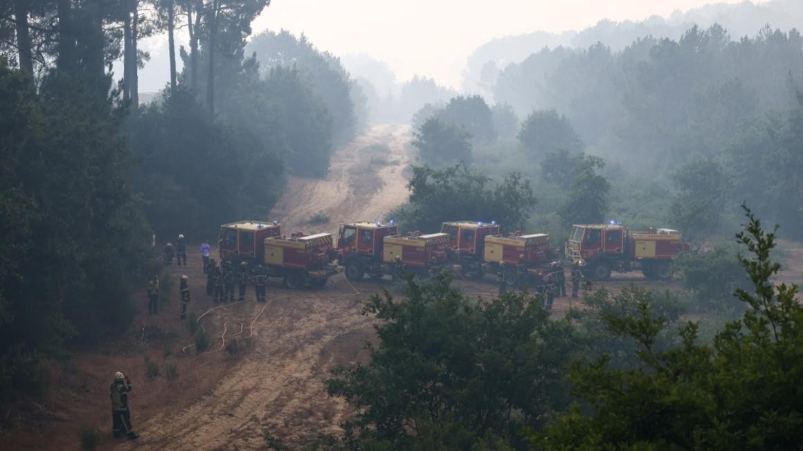 Incendies en France : 200 000 évacués, le record du monde de l’incompétence ?