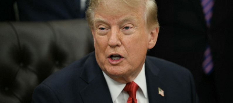 La CPI sur le point de goûter à la sauce dollar : Trump s'apprête à couper les vivres aux juges de La Haye